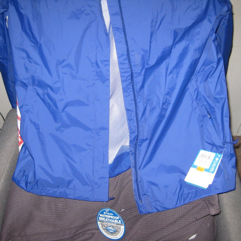 Columbia Omni Tech light coat